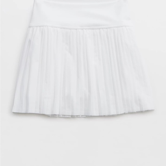 Aerie Crisp White Pleated Skort - Picture 4 of 12